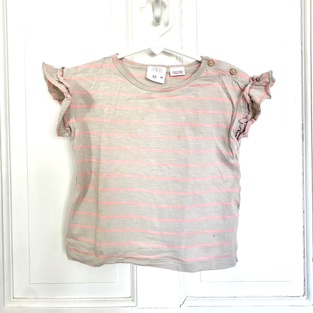 Zara BabyGirl ruffle sleeve shirt